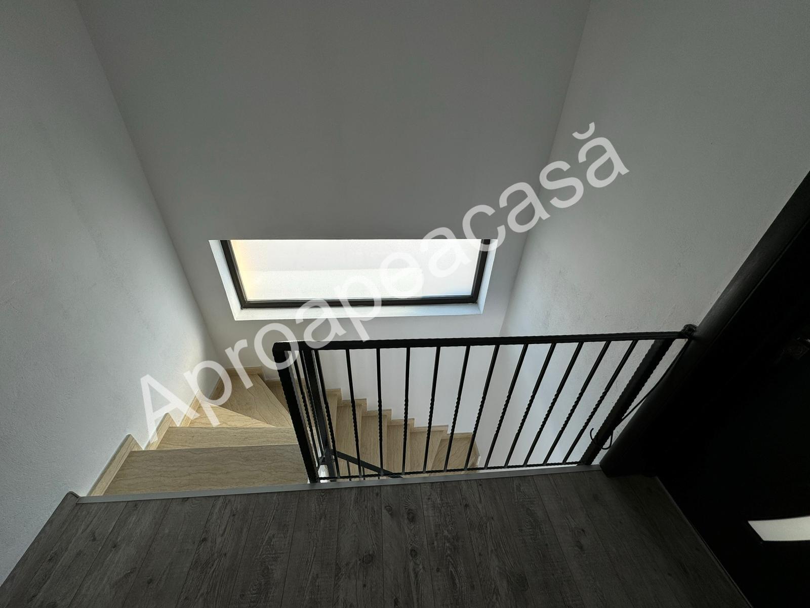 casa se vanzare stupini