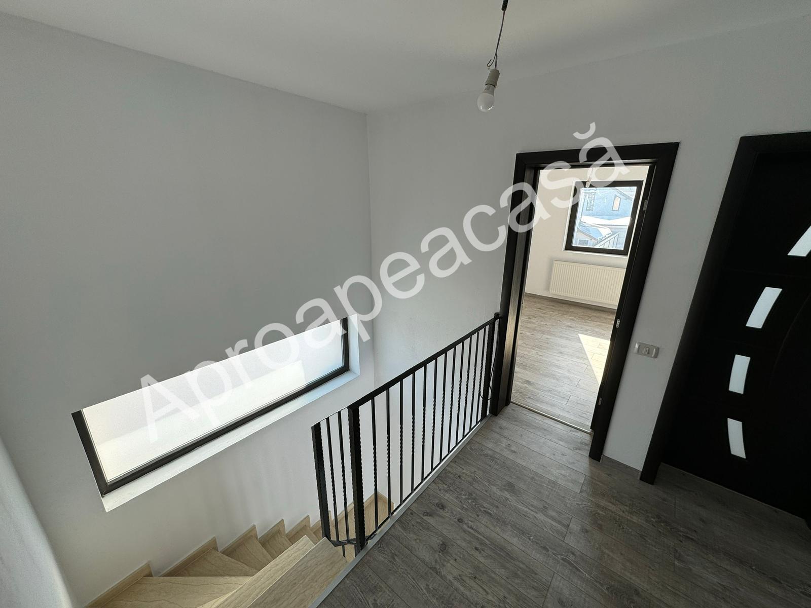 casa se vanzare stupini